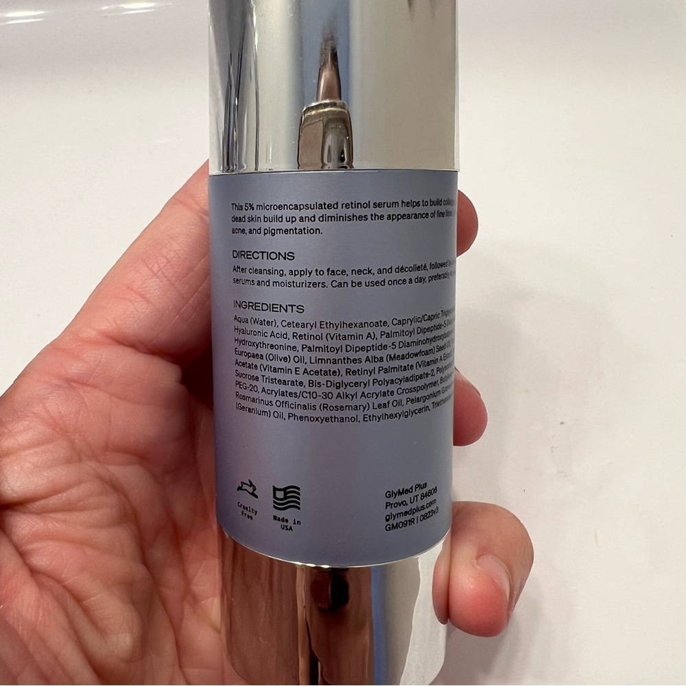 Glymed+ Retinol Rejuvenation Serum - Picture 4 of 7